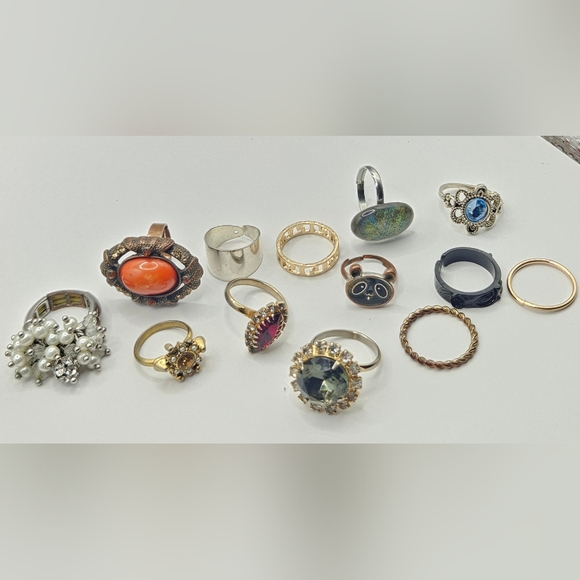 Vintage Ring Mix Variety Retro Pearl   Rhinestone Gem Gold Silver Adjustable 5-8 - Picture 14 of 16